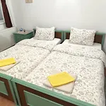 Family - 10 Km From Veliko Tarnovo 게스트하우스