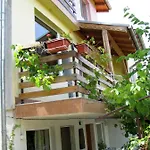 Family - 10 Km From Veliko Tarnovo 게스트하우스