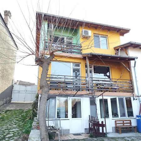 Guest house Family - 10 Km From Veliko Tarnovo
