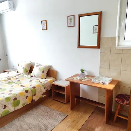 Family - 10 Km From Veliko Tarnovo Guest house