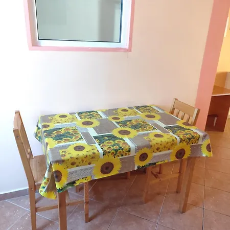 Family - 10 Km From Veliko Tarnovo